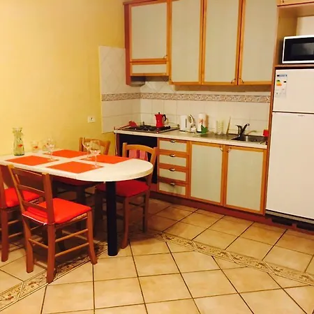 Marina Palace Apartment *